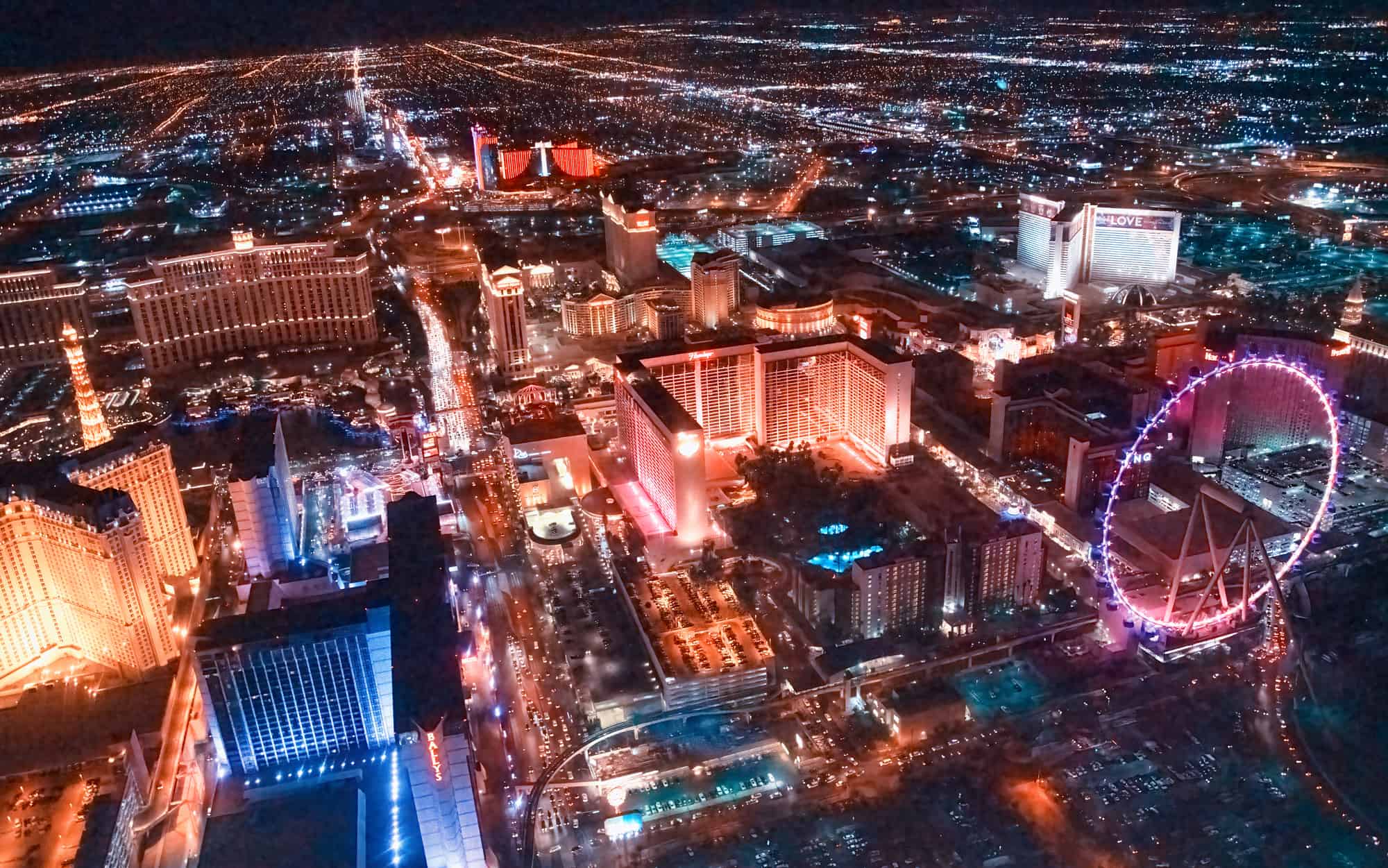 30 of the Best and Coolest Romantic Things to Do in Las Vegas for