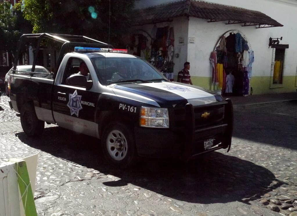 Puerto Vallarta Military and Police Jalisco Mexico 45 by antefixus21 is licensed under CC BY NC ND 2.0.
